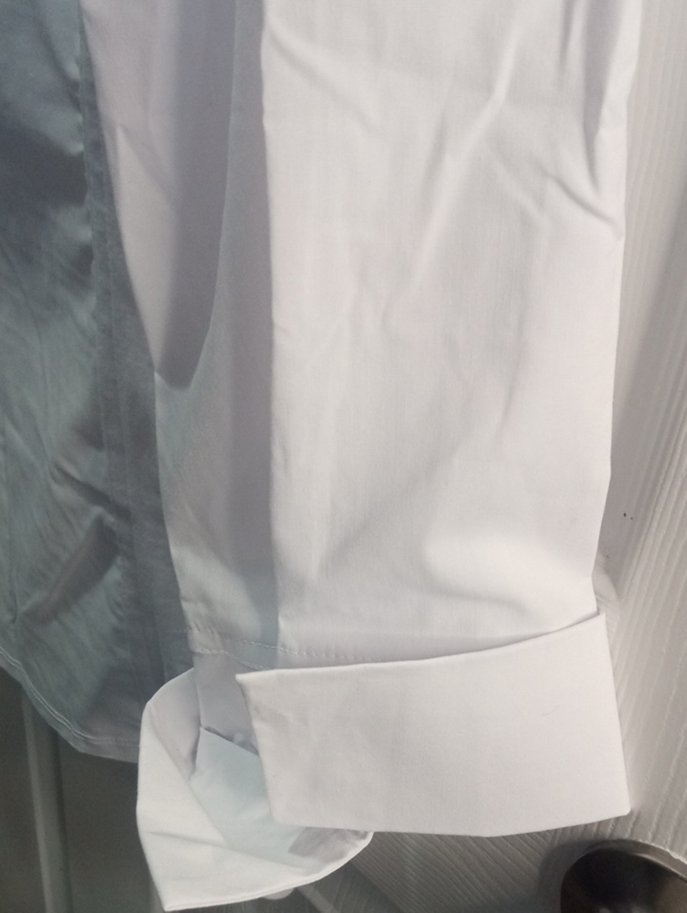 ZAC & RACHEL FITTED BUTTON DOWN - Picture 10 of 12